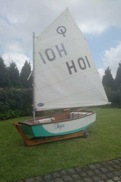 Optimist sailing dinghy 
