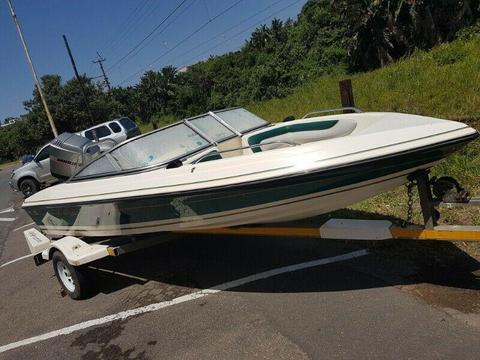 Lovely 100% refurbished Legacy bowrider with an immaculate Mariner 115 Trim Tilt 