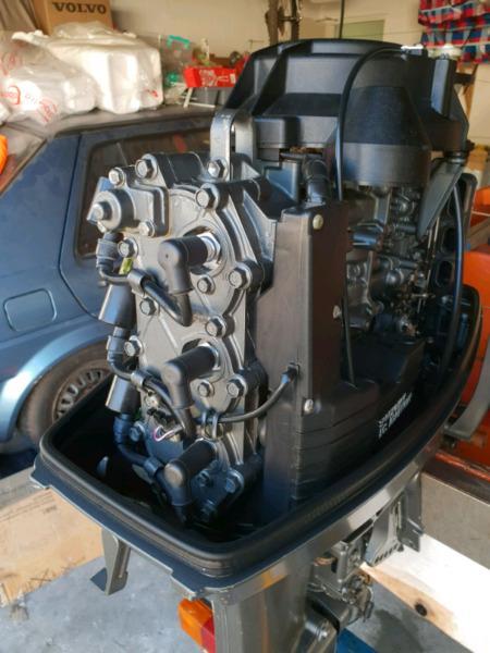 Suzuki 30HP Outboard Motor 