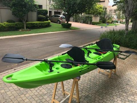 Pioneer Kayak Tandem including 2 seats, 2 paddles, 2 leashes and 2 rod holders, BRAND NEW! 