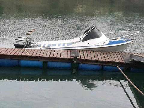 Boat and motors for sale R25000, onco 
